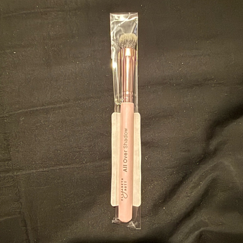 Elizabeth Mott Eyeshadow Brush